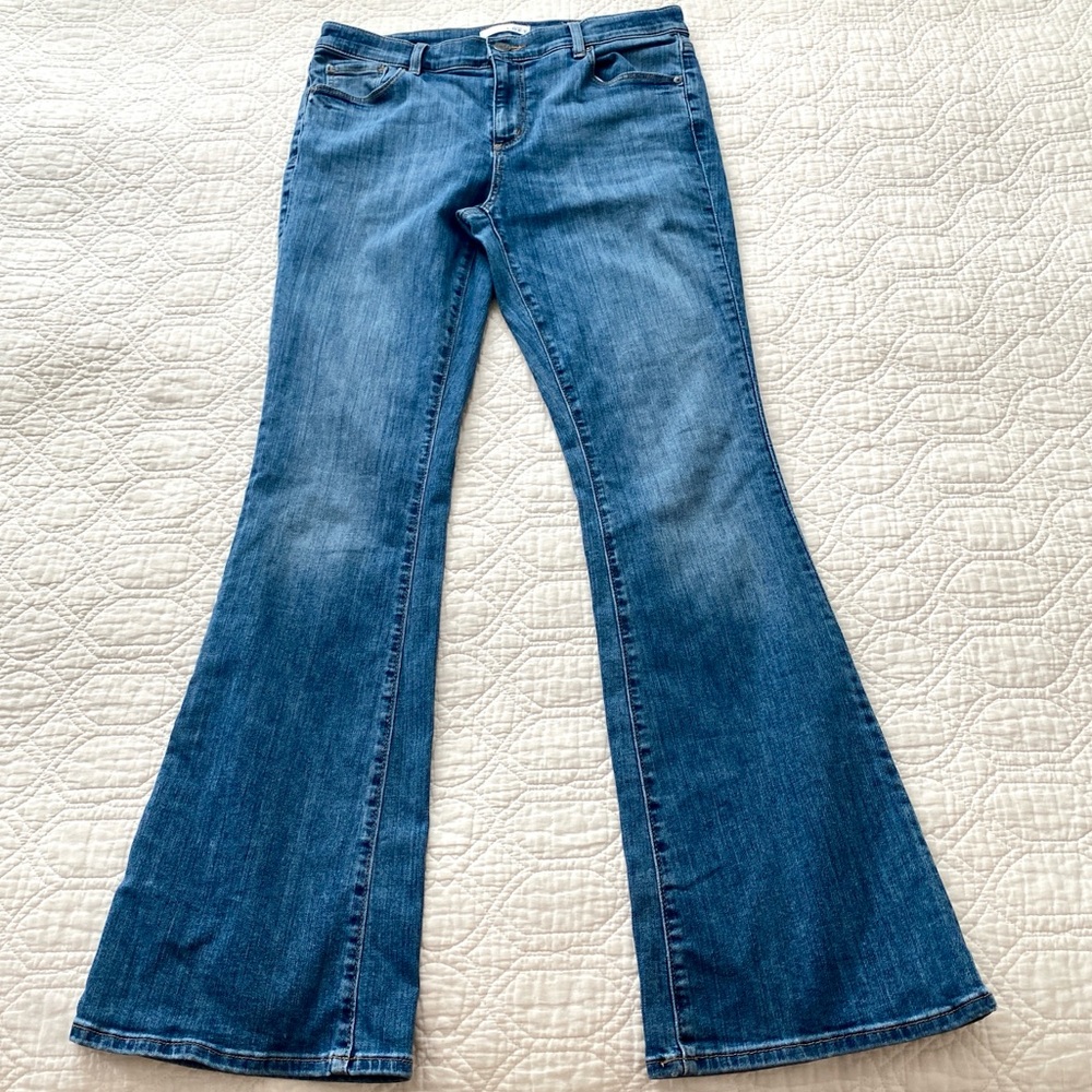 Loft Medium Wash Flare Bootcut Jeans Women’s Size 29/8 - Picture 2 of 13